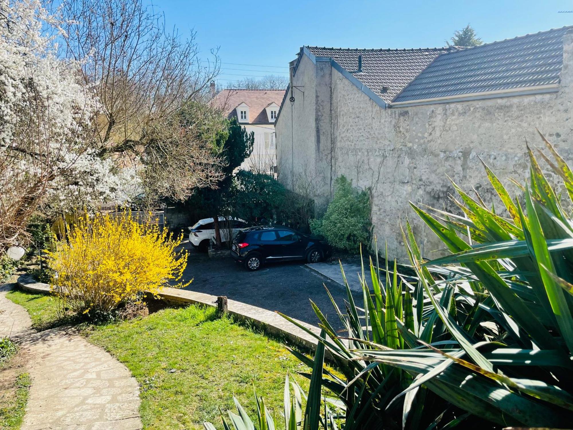 Hotel Ambition Zen Presles Exterior foto